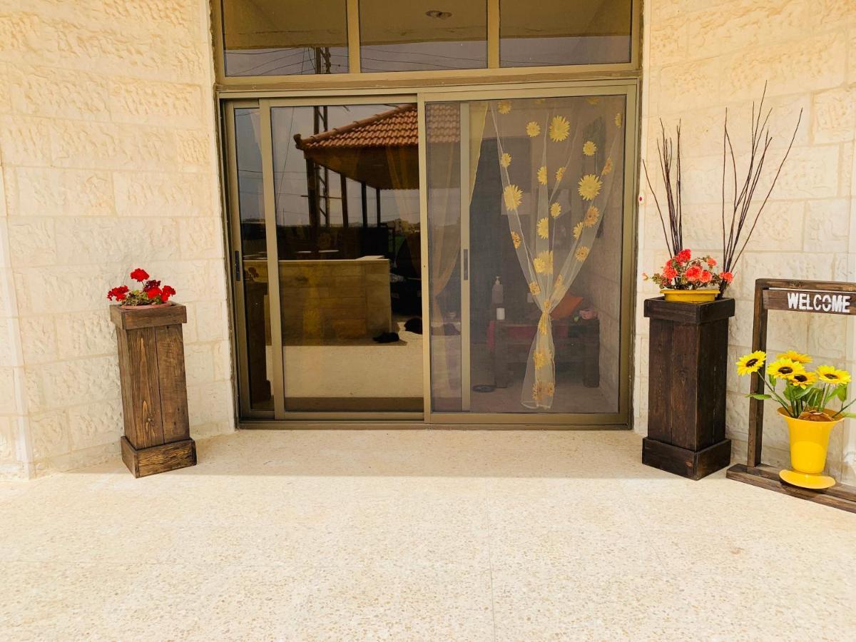 Laura'S Modern Villa Madaba Ngoại thất bức ảnh