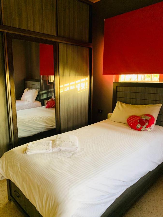 Laura'S Modern Villa Madaba Ngoại thất bức ảnh
